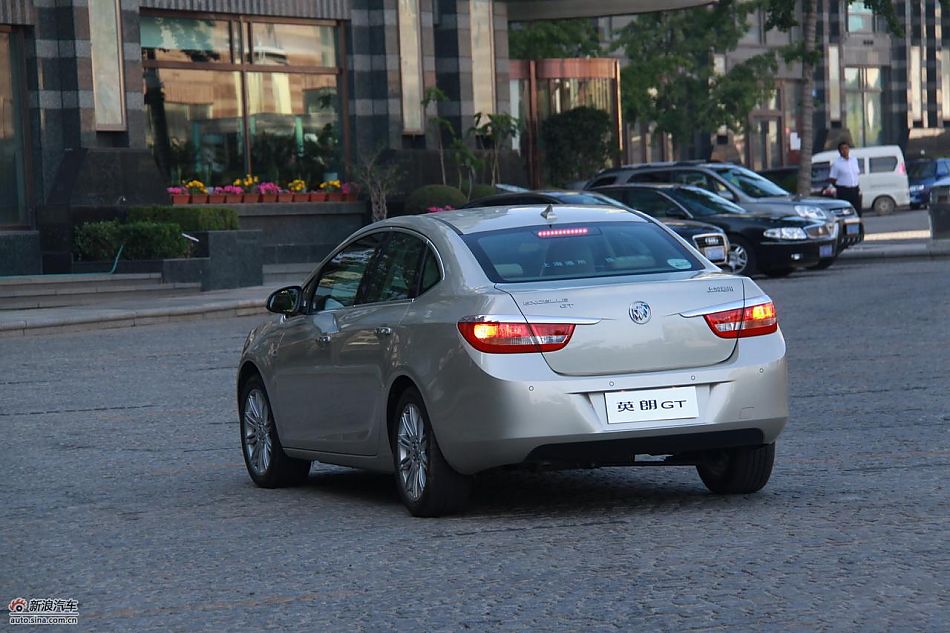 英朗GT 1.8L自动豪华版 