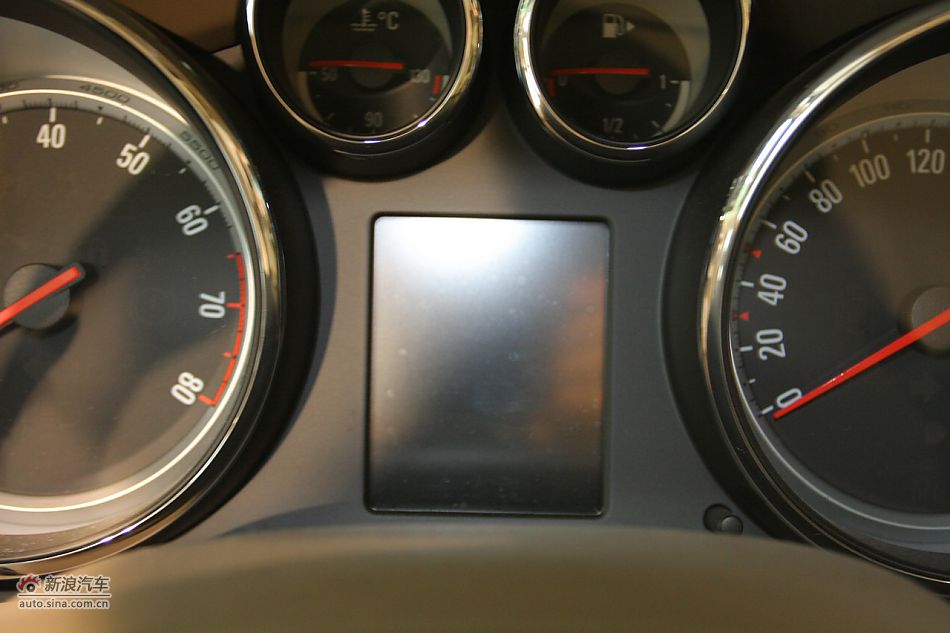 英朗GT内饰