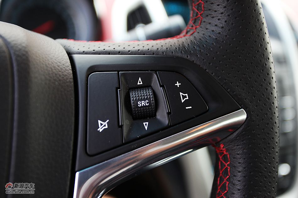 英朗GT1.6T新锐运动版内饰图片