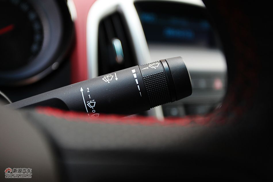 英朗GT1.6T新锐运动版内饰图片