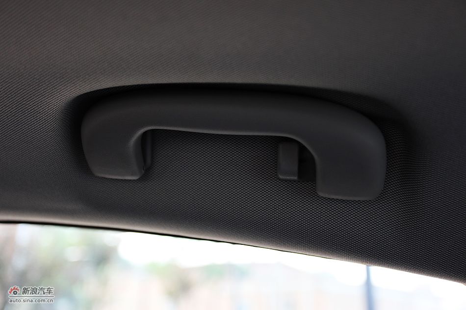 英朗GT1.6T新锐运动版内饰图片