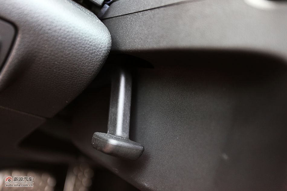 英朗GT1.6T新锐运动版内饰图片