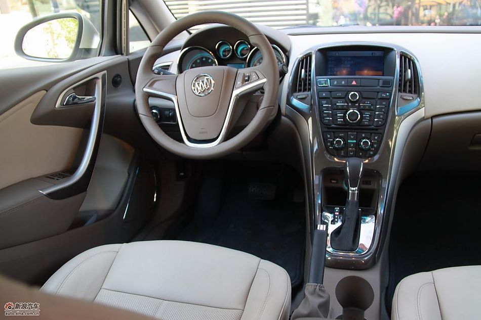 英朗GT 1.8L自动豪华版