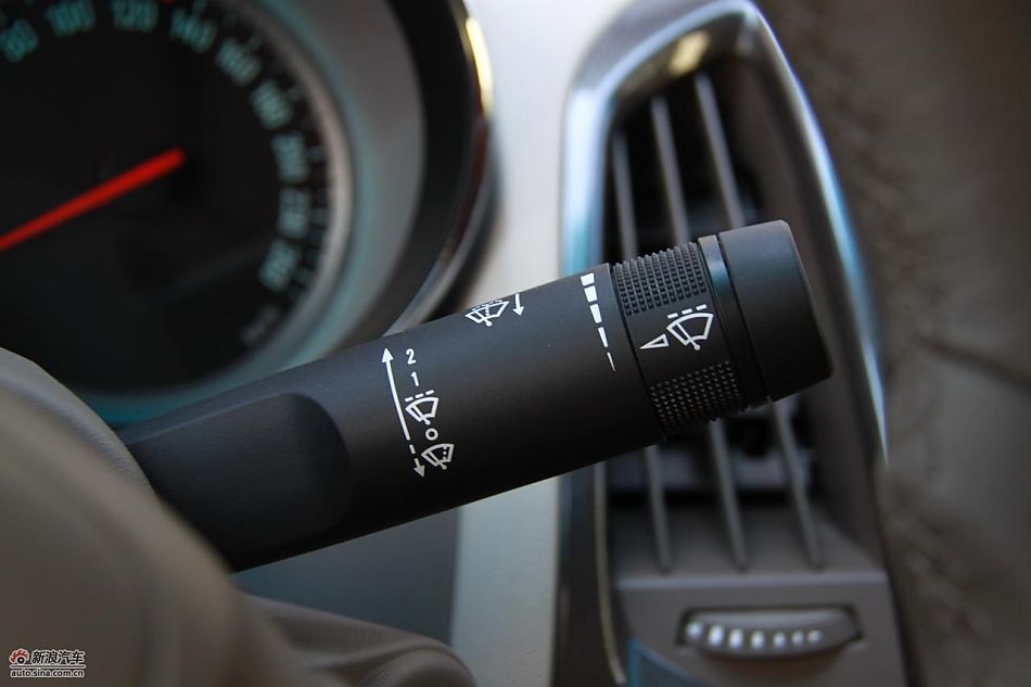 英朗GT 1.8L自动豪华版