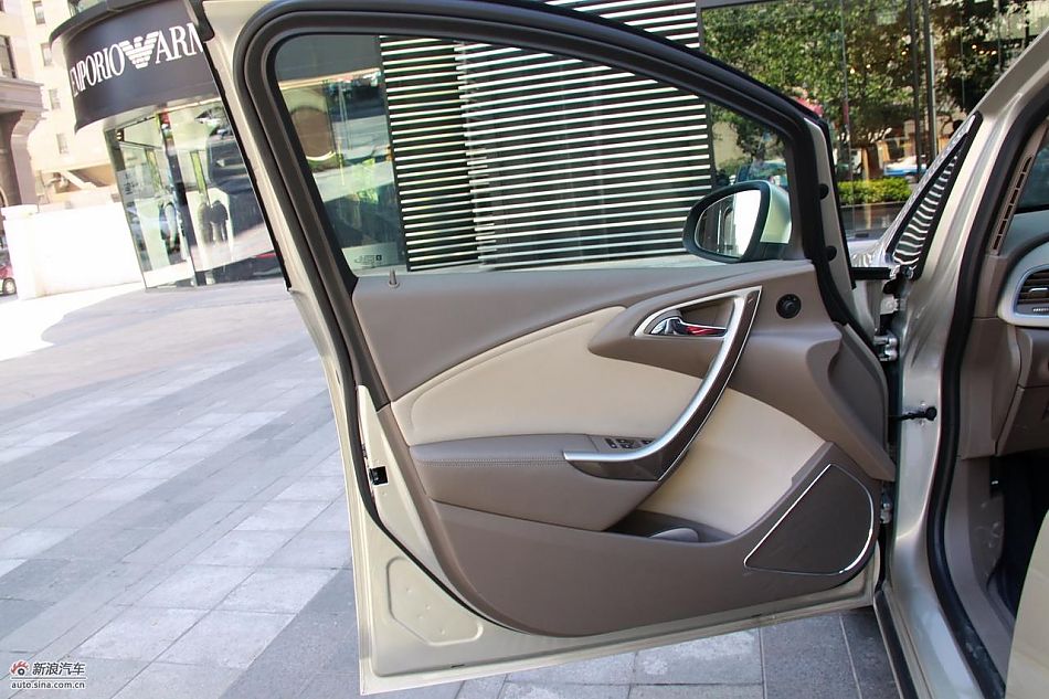 英朗GT 1.8L自动豪华版