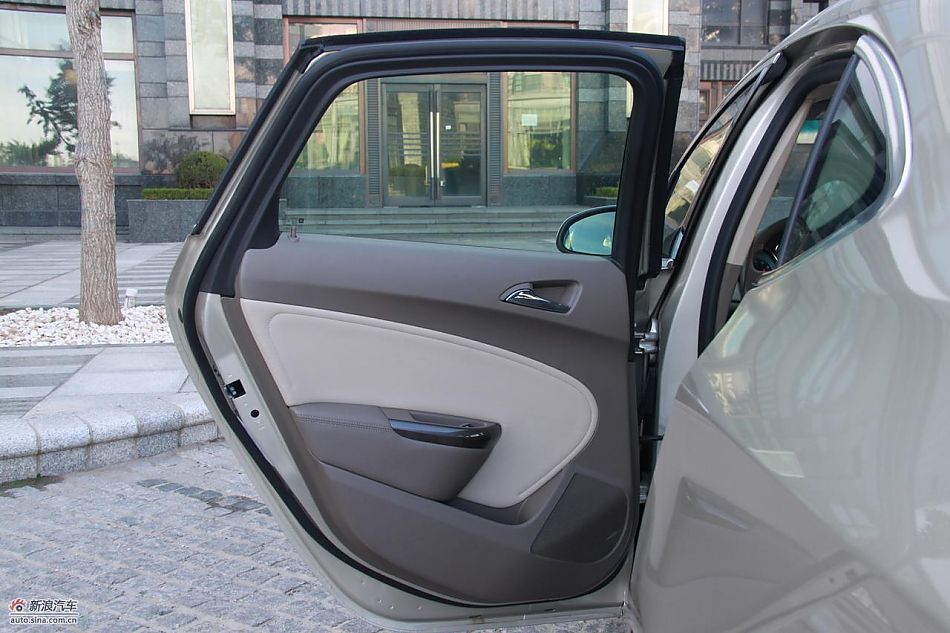 英朗GT 1.8L自动豪华版