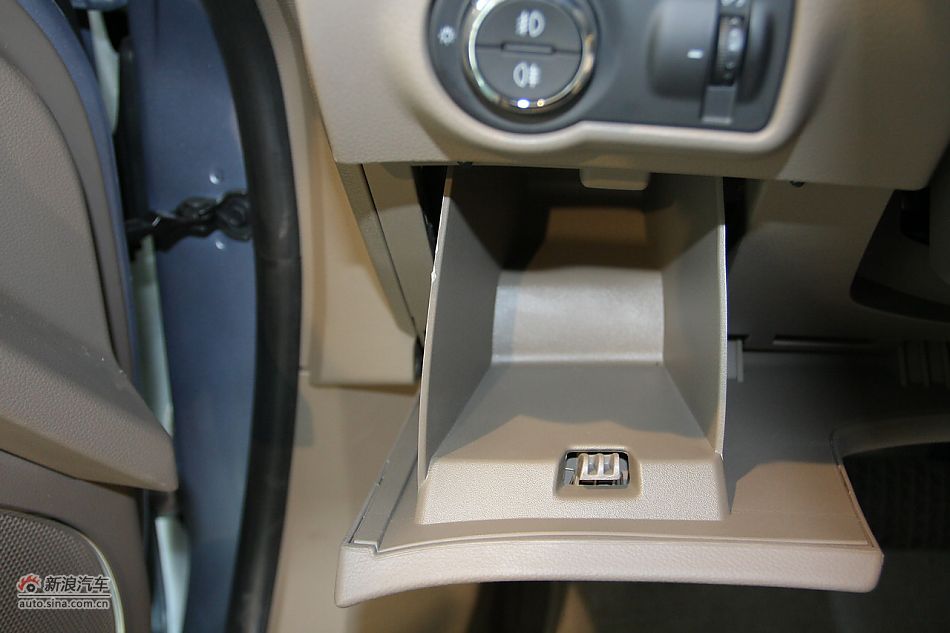英朗GT内饰