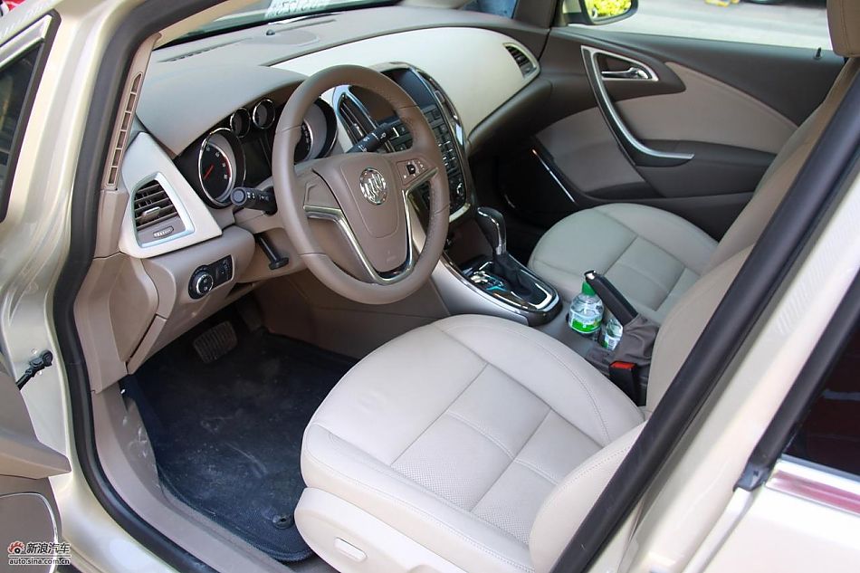 英朗GT 1.8L自动豪华版