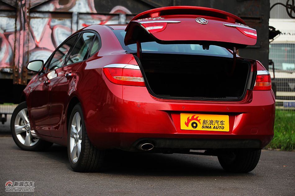 英朗GT1.6T新锐运动版外观图片