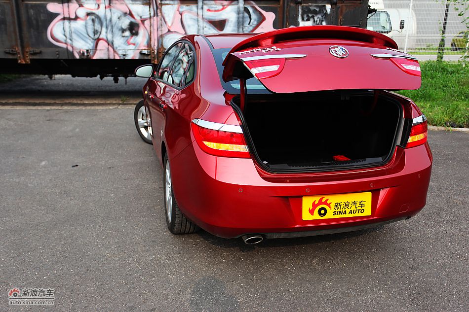 英朗GT1.6T新锐运动版外观图片