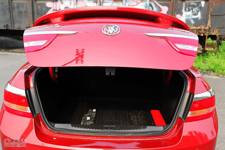 英朗GT1.6T新锐运动版外观图片