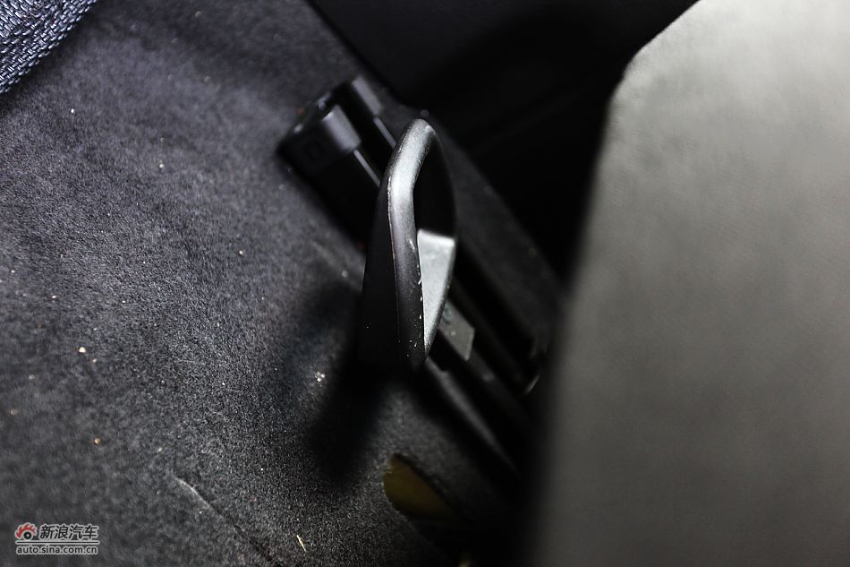 英朗GT1.6T新锐运动版内饰图片