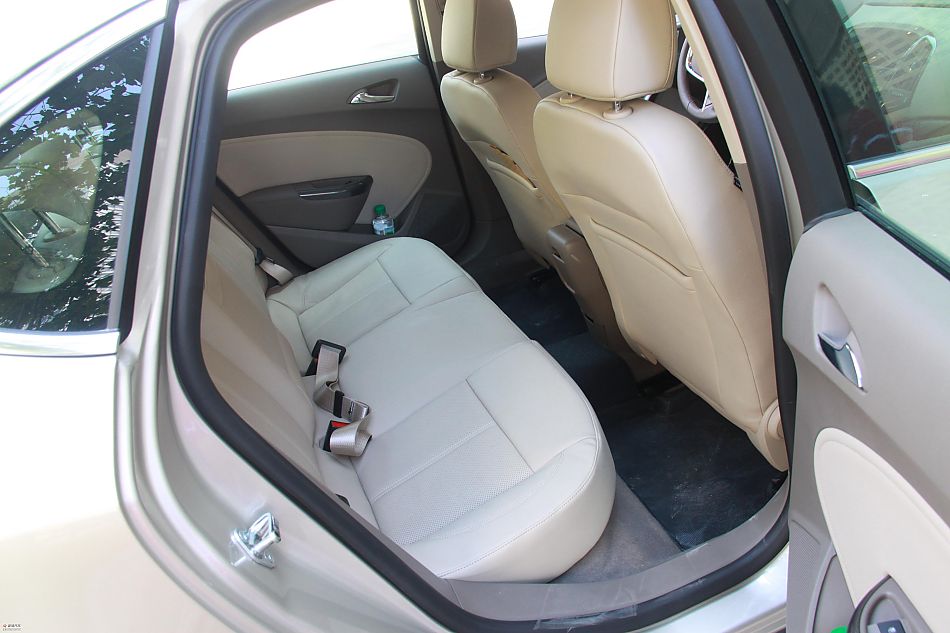 英朗GT 1.8L自动豪华版