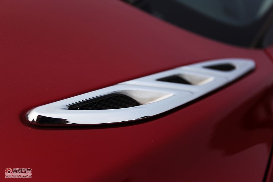 英朗GT1.6T新锐运动版外观细节图片