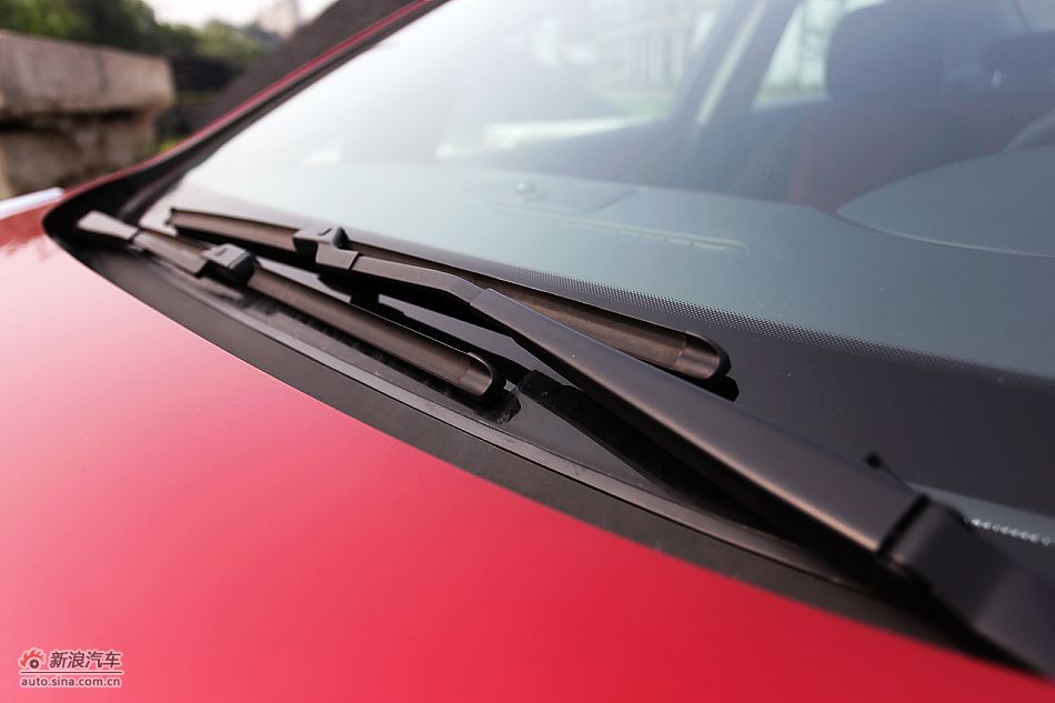 英朗GT1.6T新锐运动版外观细节图片