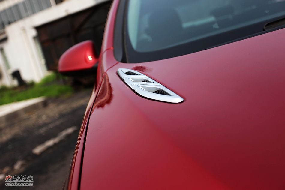 英朗GT1.6T新锐运动版外观细节图片