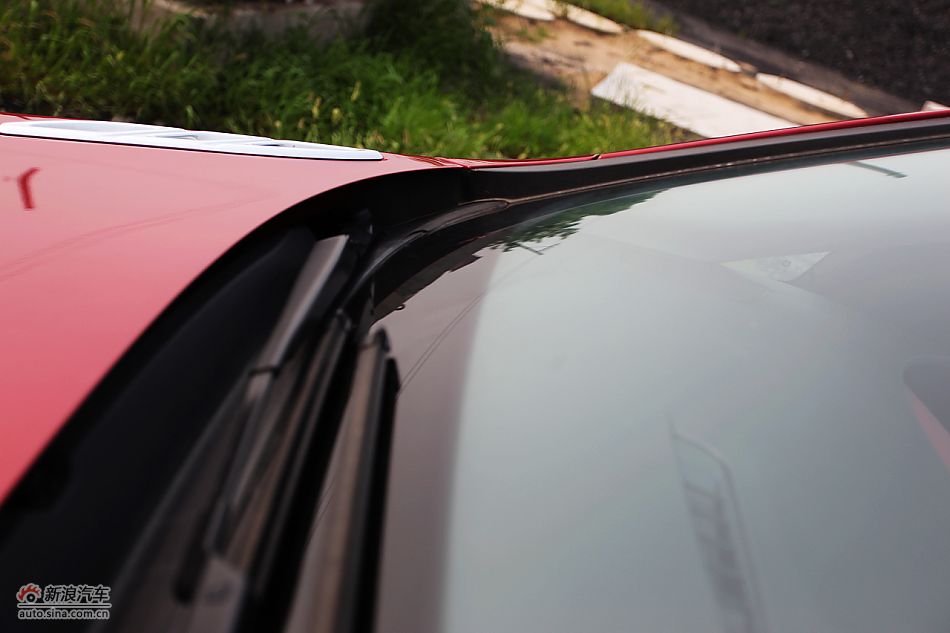 英朗GT1.6T新锐运动版外观细节图片