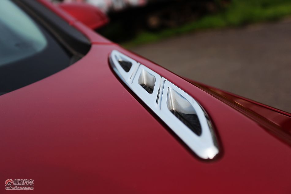 英朗GT1.6T新锐运动版外观细节图片