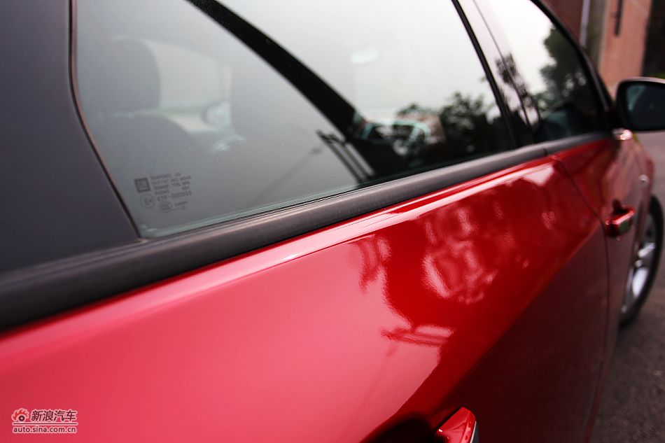 英朗GT1.6T新锐运动版外观细节图片
