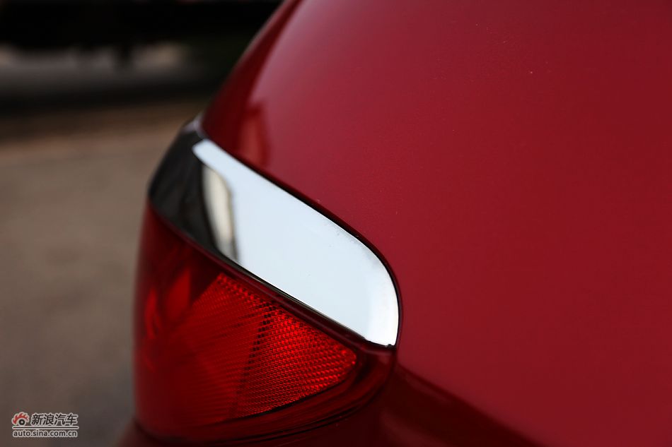 英朗GT1.6T新锐运动版外观细节图片