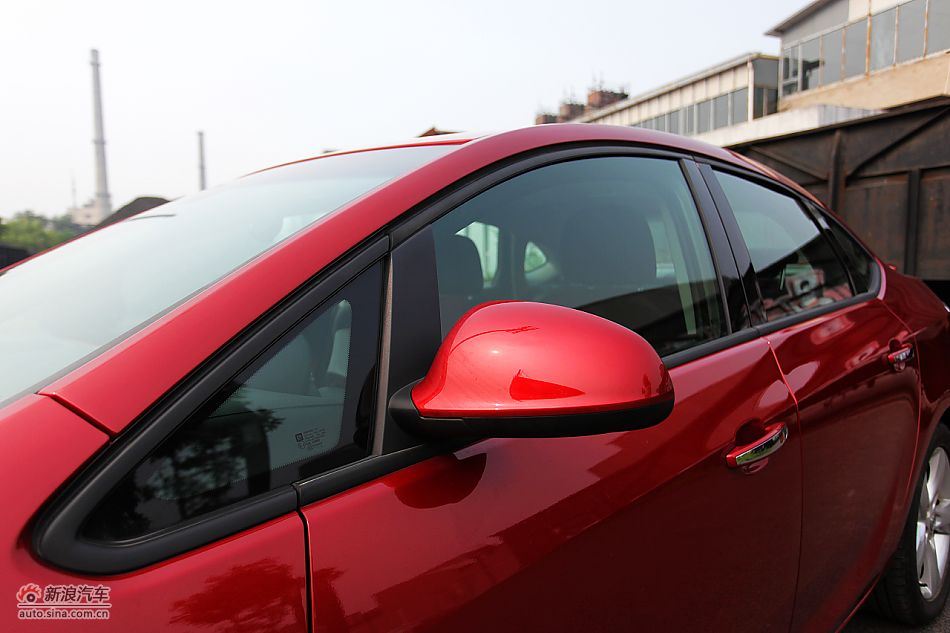 英朗GT1.6T新锐运动版外观细节图片