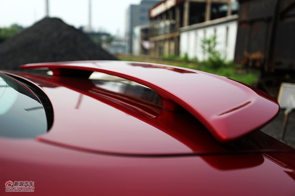 英朗GT1.6T新锐运动版外观细节图片