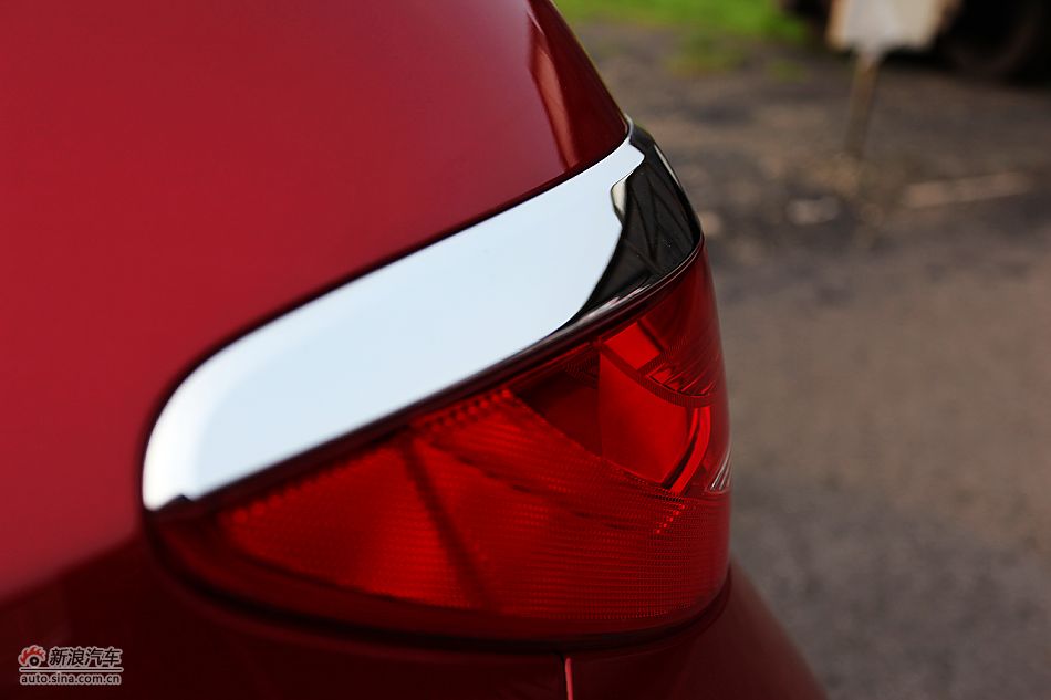 英朗GT1.6T新锐运动版外观细节图片