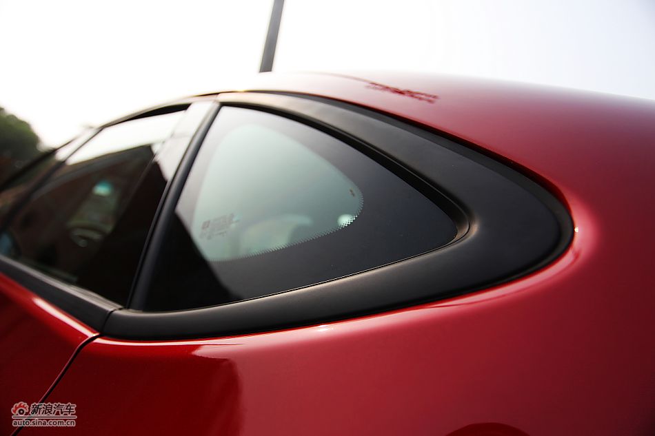 英朗GT1.6T新锐运动版外观细节图片