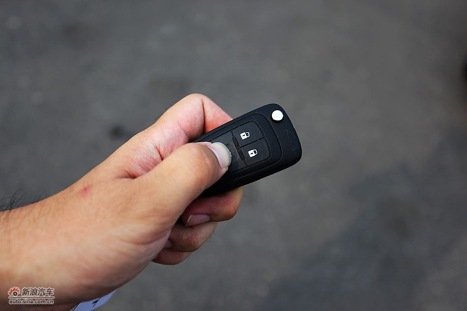 英朗GT1.6T新锐运动版外观细节图片