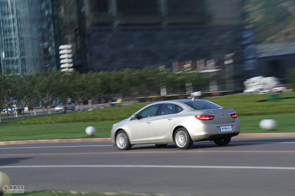 英朗GT 1.8L自动豪华版