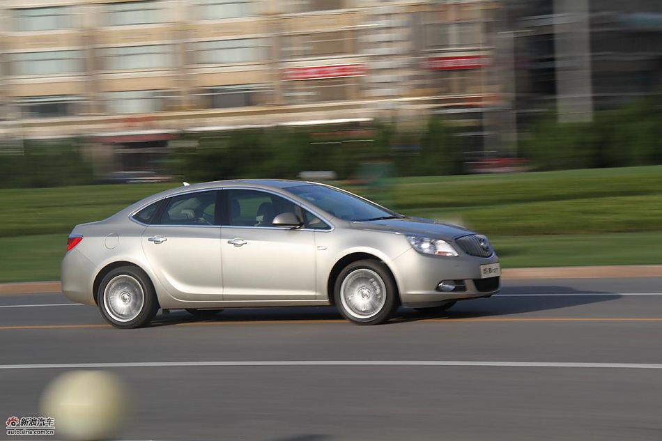 英朗GT 1.8L自动豪华版