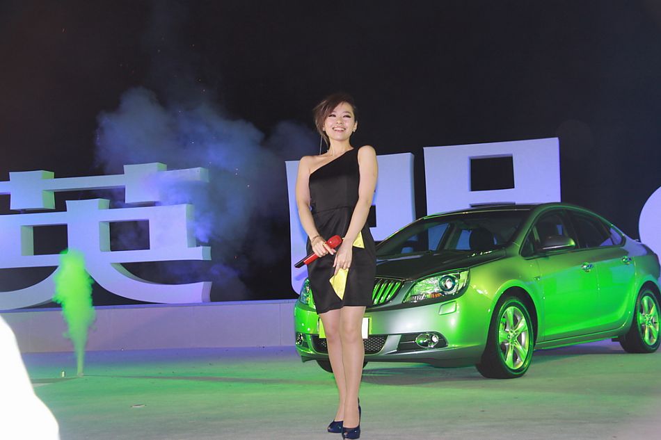 英朗GT上市现场图