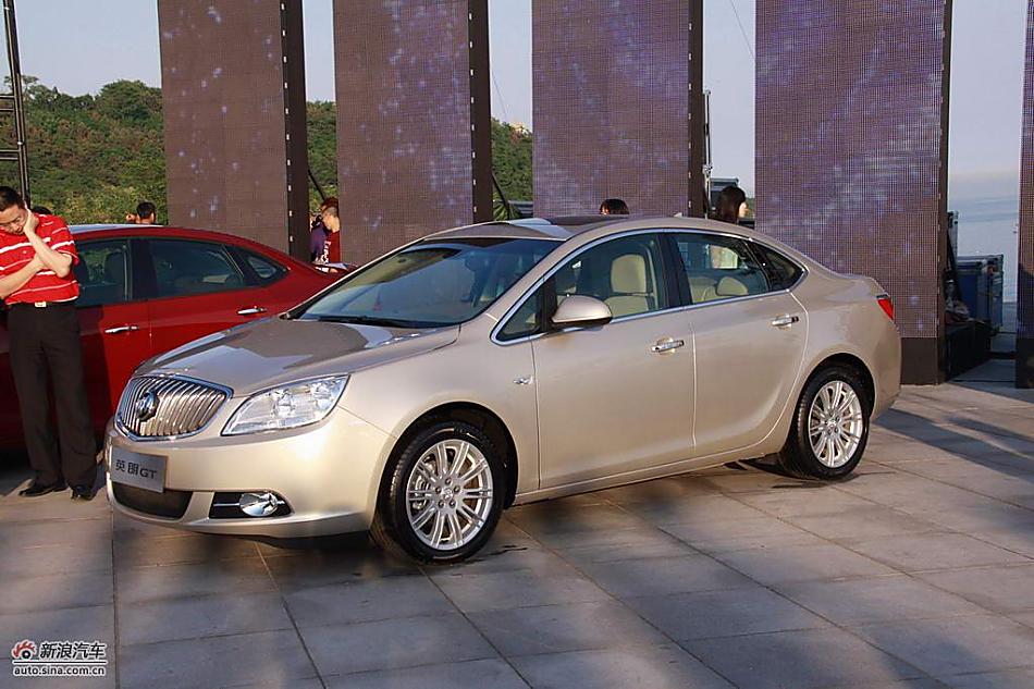 别克英朗GT外观