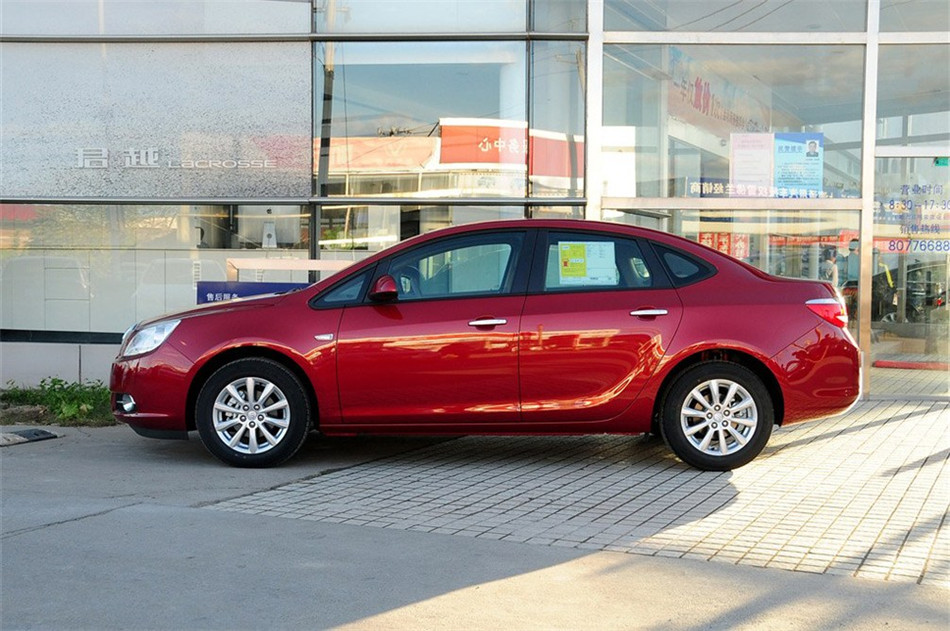 2013款 1.6L AT 时尚版 外观