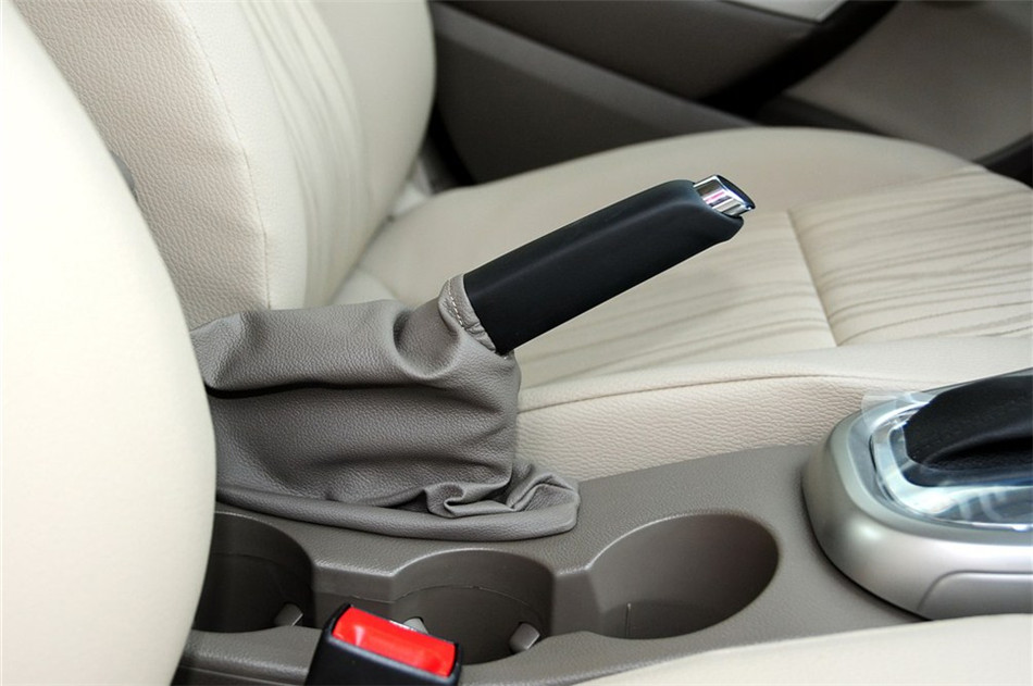 2012款 1.6L MT 舒适天窗版 内饰