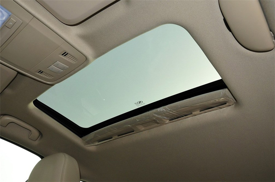 2012款 1.6L MT 舒适天窗版 座椅空间