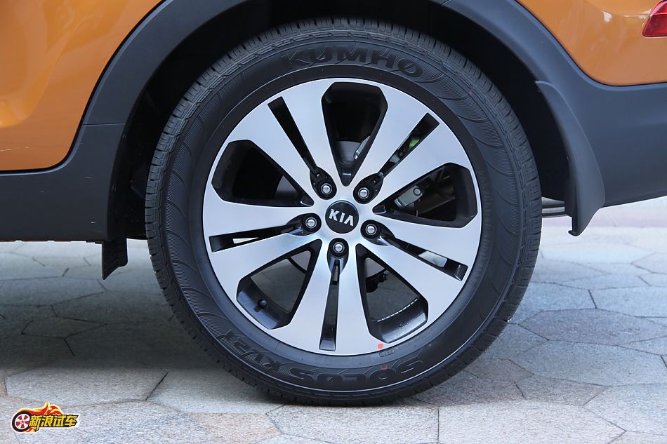 东风悦达起亚智跑外观