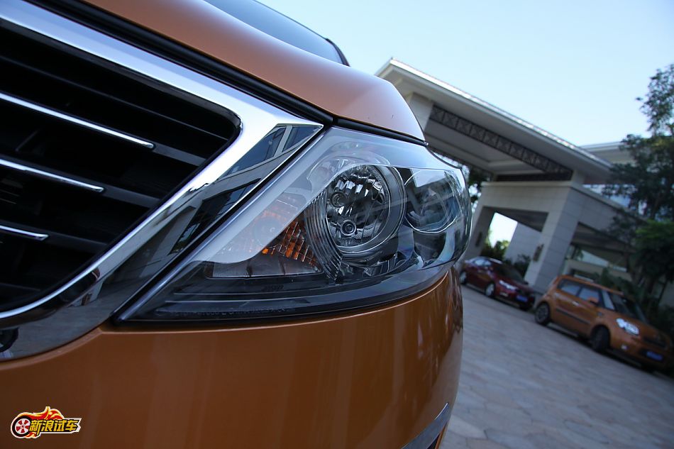 东风悦达起亚智跑外观