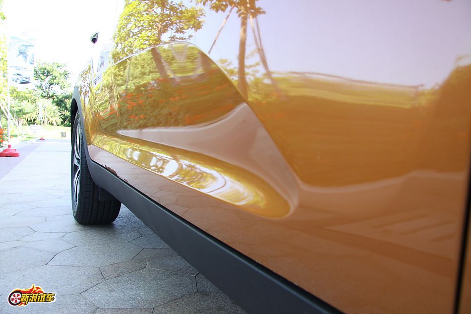 东风悦达起亚智跑外观