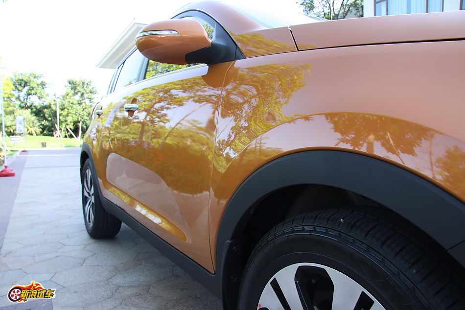 东风悦达起亚智跑外观