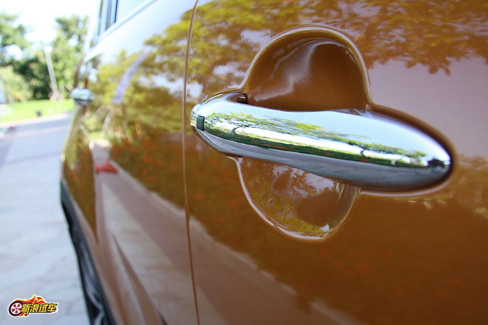 东风悦达起亚智跑外观