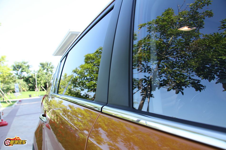 东风悦达起亚智跑外观