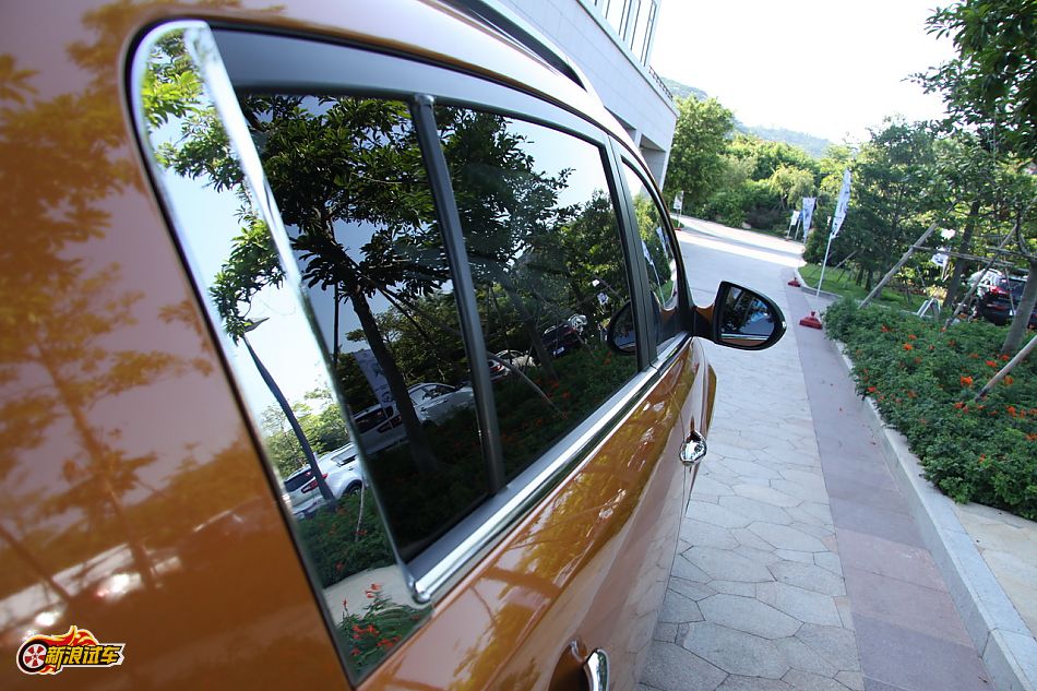 东风悦达起亚智跑外观