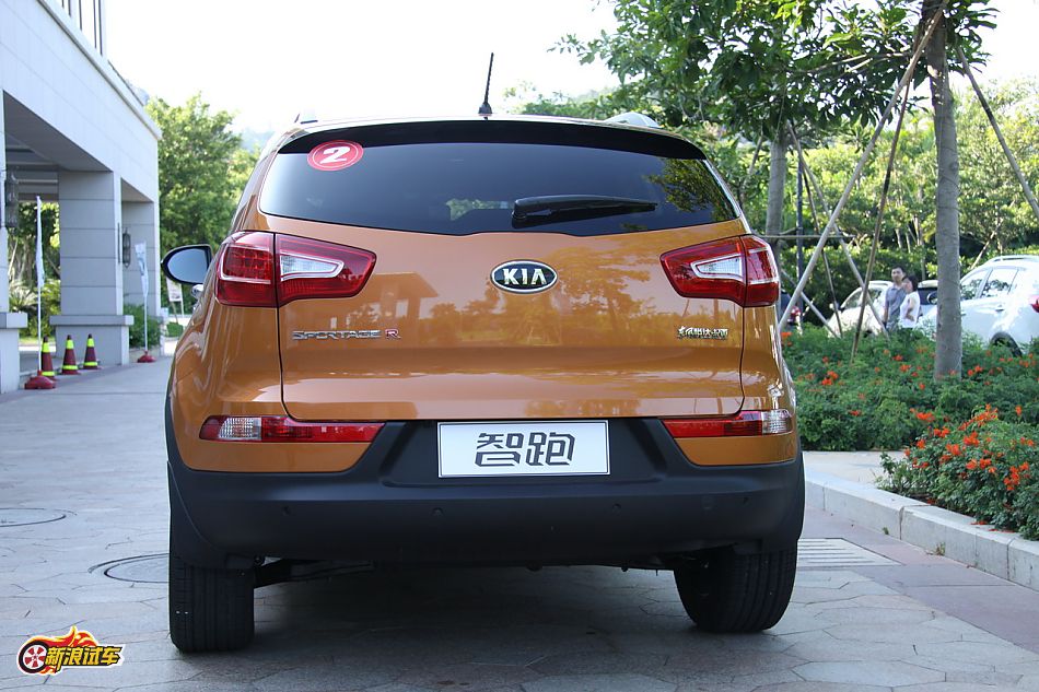 东风悦达起亚智跑外观