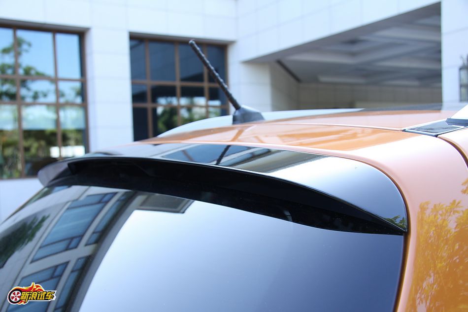 东风悦达起亚智跑外观