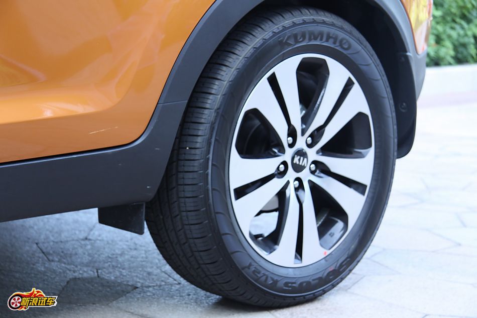 东风悦达起亚智跑外观