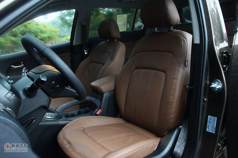 2012款智跑2.0L自动两驱NAVI