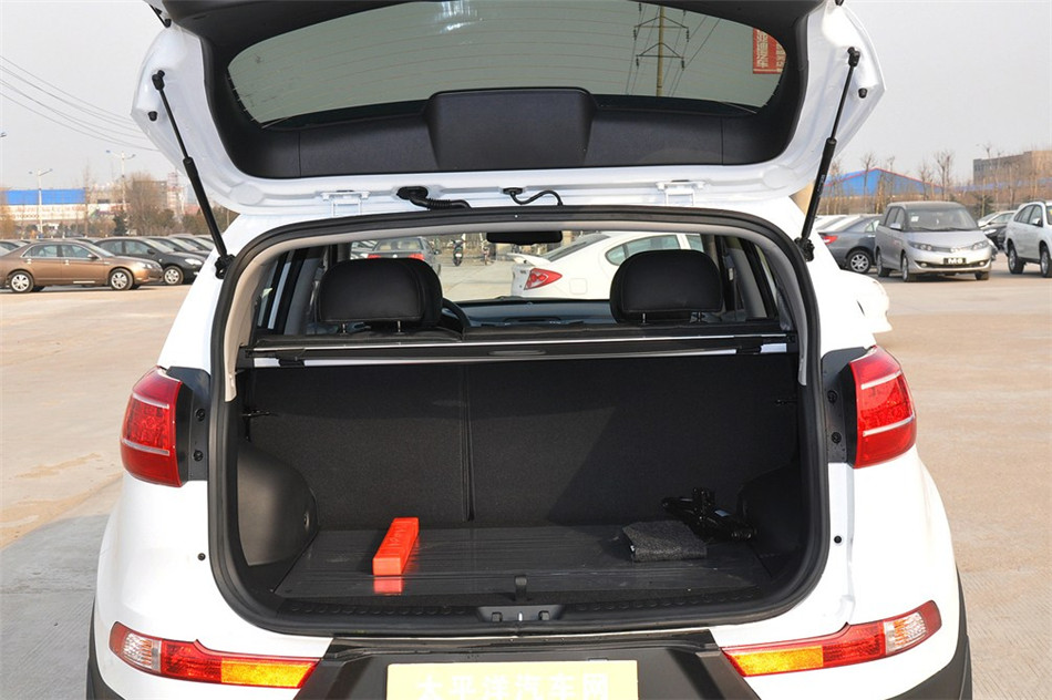  2012 2.0L  AT NAVI ռ