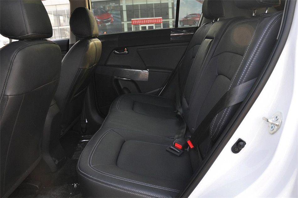  2012 2.0L  AT NAVI ռ