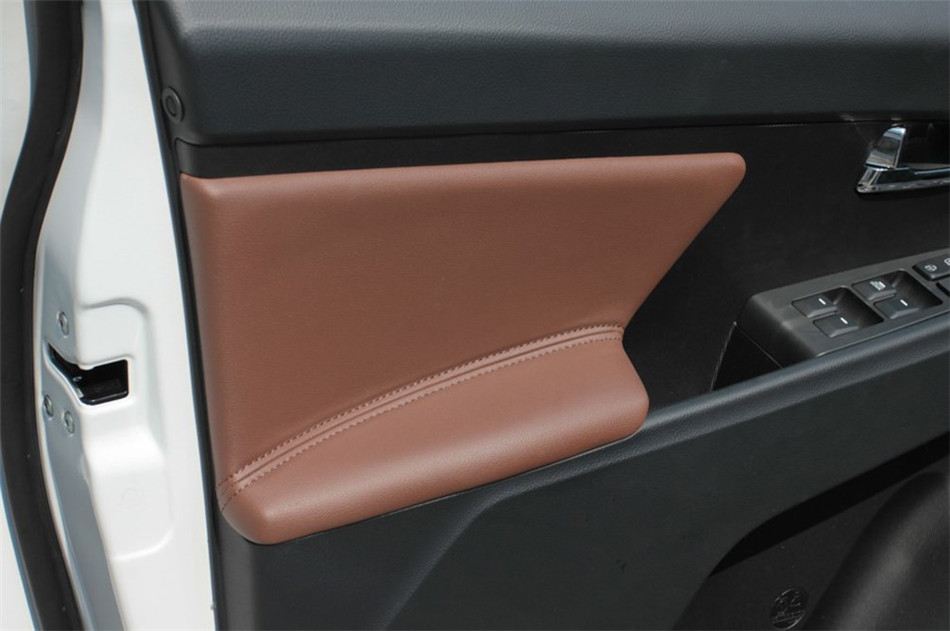 智跑 2014款 2.0L AT 自动两驱版GLS 座椅空间